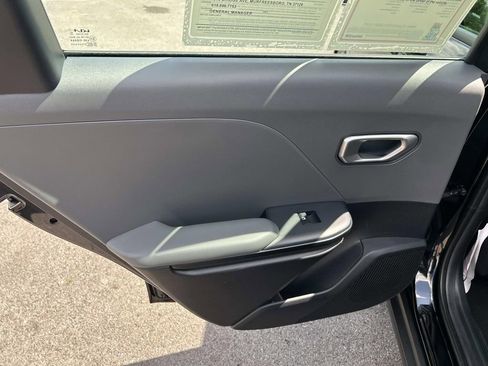 Used 2025 Kia K4 FWD image 20