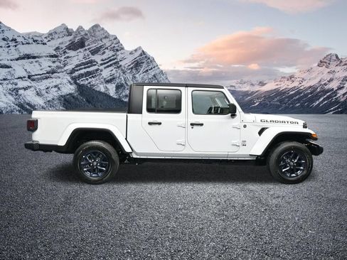 New 2026 Jeep Gladiator Sport AWD/4WD image 6