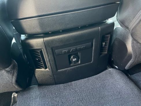 Used 2015 RAM 1500 Sport w/ Black Ram 1500 Sport Group AWD/4WD image 18