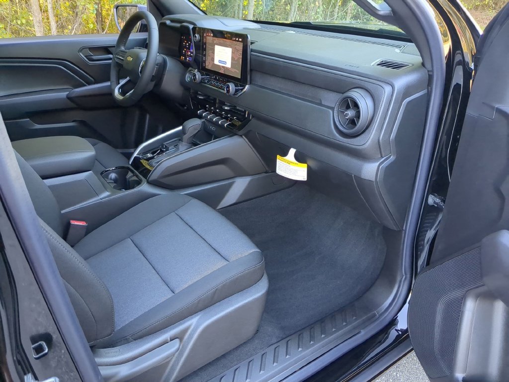 New 2026 Chevrolet Colorado W/T w/ WT Custom Package RWD image 36