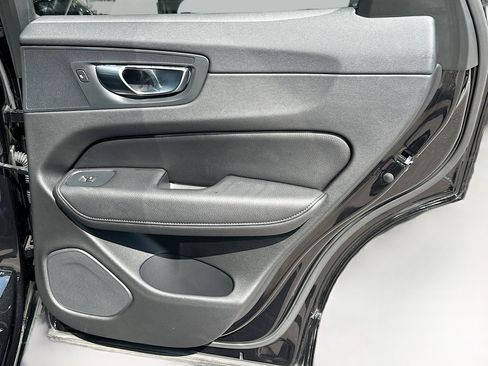 Used 2022 Volvo XC60 T8 Inscription Expression w/ Advanced Package image 33