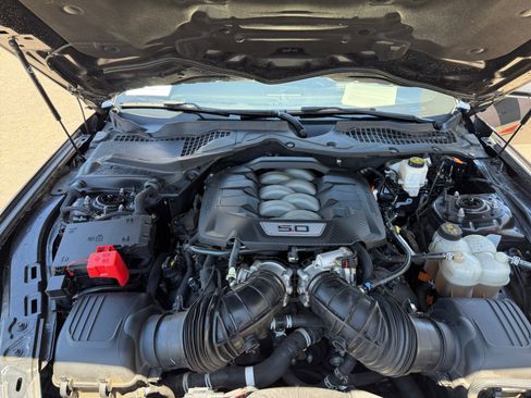 Used 2024 Ford Mustang GT RWD image 32