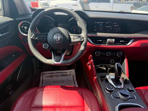 Used 2020 Alfa Romeo Stelvio Ti image 13