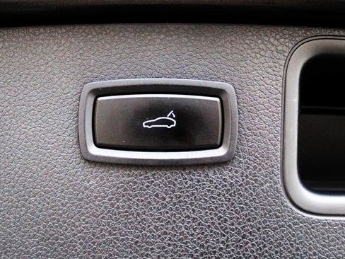 Used 2017 Porsche Macan GTS image 31