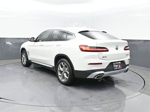 Used 2023 BMW X4 xDrive30i w/ Convenience Package image 3
