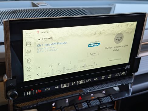 Used 2024 GMC Hummer EV 2X w/ LPO, Sport Package image 30