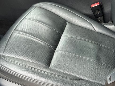 Used 2024 Land Rover Range Rover Evoque S image 29