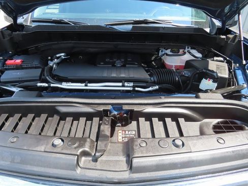 Used 2024 Chevrolet Silverado 1500 LT image 12