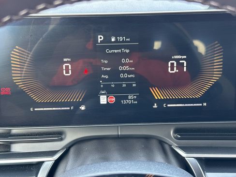 Used 2026 Kia Carnival FWD image 10