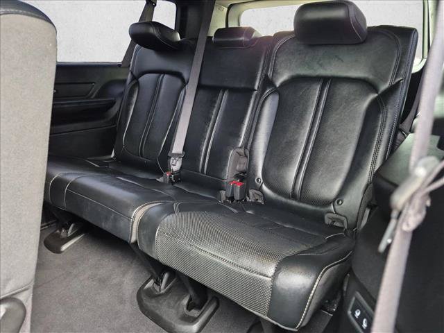 Used 2024 Jeep Wagoneer L Series II w/ Flexible Seating Group AWD/4WD image 20