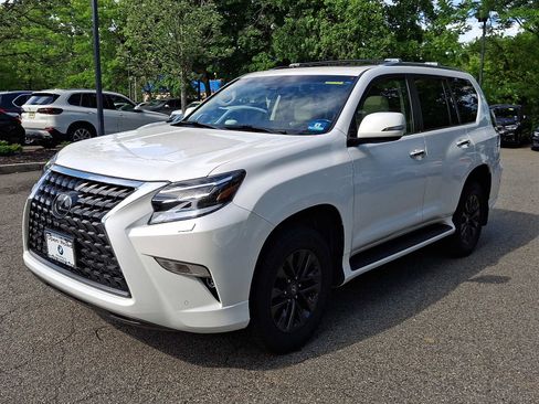 Used 2020 Lexus GX 460 Premium w/ Premium Package AWD/4WD image 3