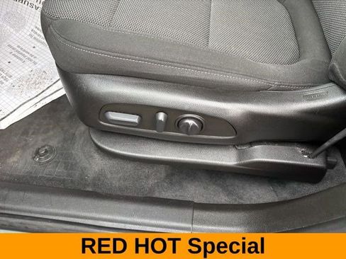 Used 2022 Chevrolet Traverse LT w/ LPO, Floor Liner Package AWD/4WD image 12