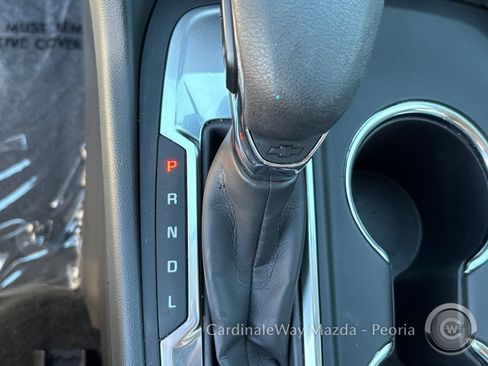 Used 2024 Chevrolet Equinox LS w/ Driver Confidence II Package FWD image 28