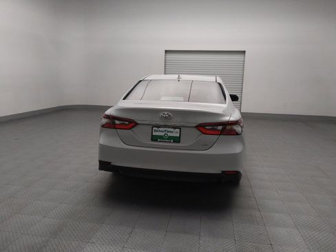 Used 2024 Toyota Camry LE image 7