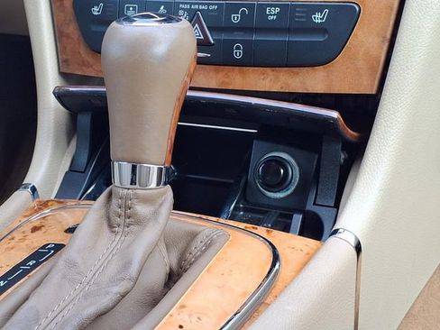 Used 2007 Mercedes-Benz E 350 Sedan image 18