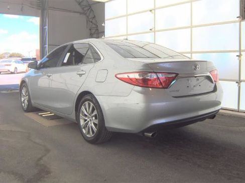 Used 2015 Toyota Camry XLE FWD image 6