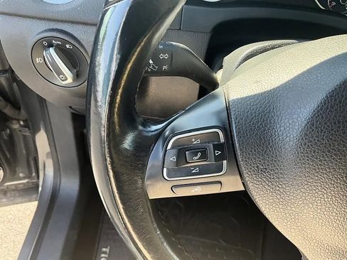 Used 2012 Volkswagen Tiguan SEL AWD/4WD image 31