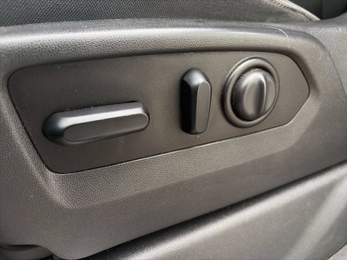 Used 2021 Chevrolet Silverado 1500 RST w/ Bed Protection Package RWD image 11