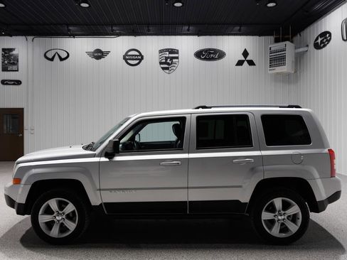 Used 2011 Jeep Patriot Latitude image 3