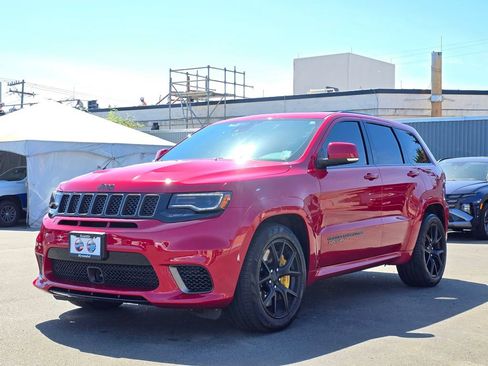 Used 2018 Jeep Grand Cherokee Trackhawk AWD/4WD image 4