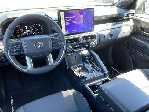 New 2026 Toyota Tacoma TRD Off-Road AWD/4WD image 15