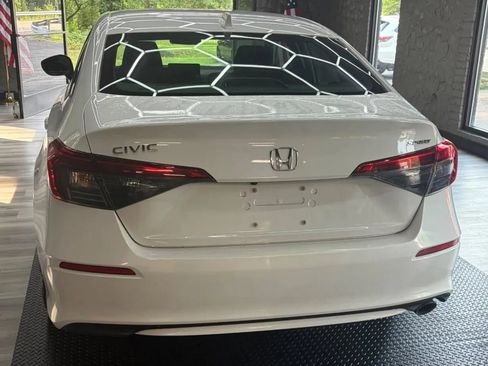 Used 2022 Honda Civic Sport image 3