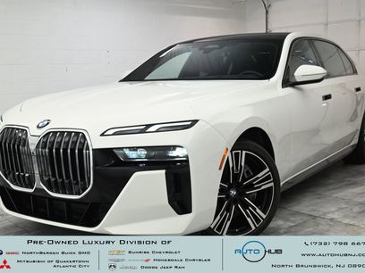 Used 2025 BMW 760i xDrive w/ Premium Package