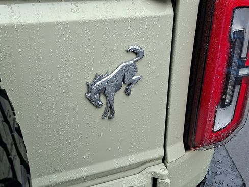 Used 2025 Ford Bronco Outer Banks image 30