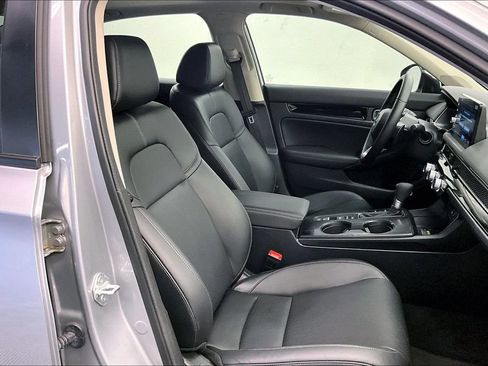 Used 2024 Honda Civic Touring image 6