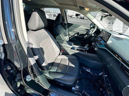 Used 2024 Nissan Altima 2.5 SR w/ SR Premium Package image 34