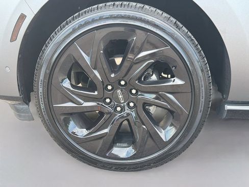 Used 2025 Lincoln Navigator Black Label AWD/4WD image 34