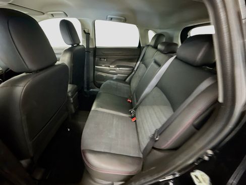 Used 2024 Mitsubishi Outlander Sport AWD image 28