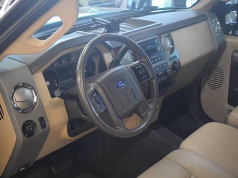 Used 2011 Ford F250 Lariat w/ Lariat Interior Pkg RWD image 40
