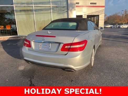 Used 2011 Mercedes-Benz E 550 Cabriolet image 3