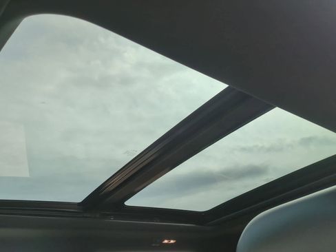 Used 2018 Ford F150 Raptor w/ Equipment Group 802A Luxury image 19