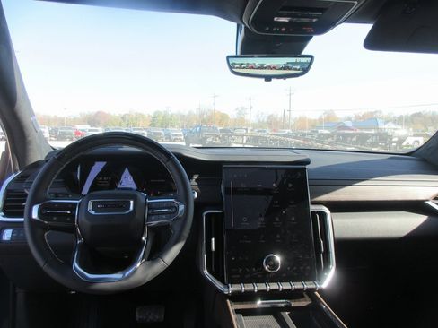 New 2026 GMC Acadia Denali Ultimate image 17