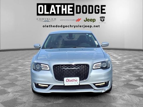 Used 2021 Chrysler 300 Touring L RWD image 32