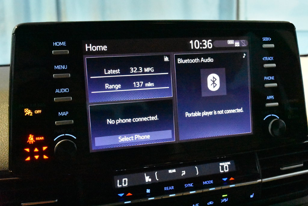 Used 2024 Toyota Sienna XLE FWD image 11