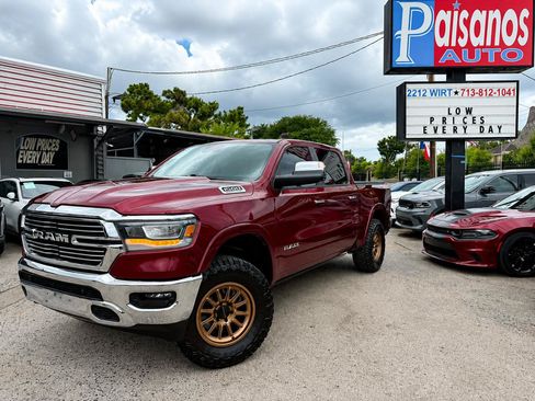 Used 2022 RAM 1500 Laramie AWD/4WD image 1
