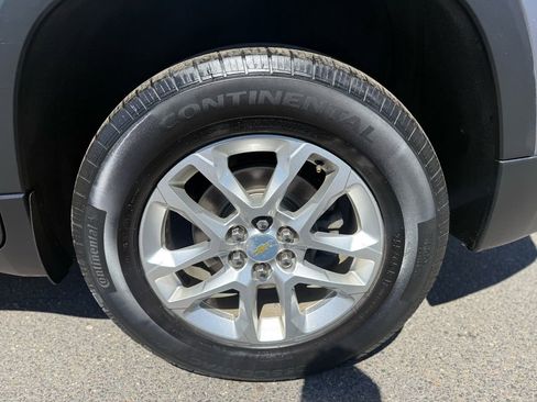 Used 2018 Chevrolet Traverse LS FWD image 10
