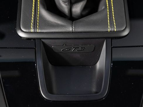 Certified 2023 Porsche 911 GT3 image 40