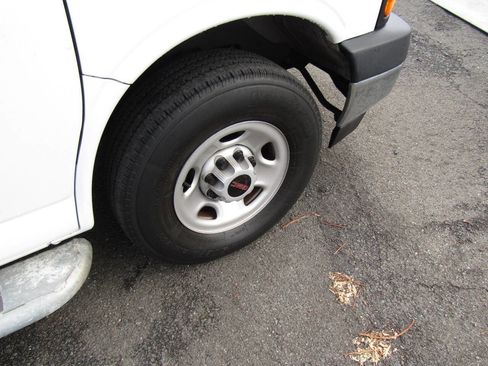 Used 2023 GMC Savana 2500 w/ Driver Convenience Package image 31