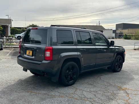 Used 2014 Jeep Patriot Sport w/ Power Value Group FWD image 7