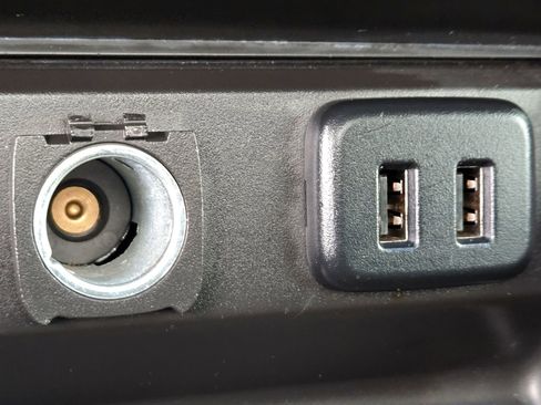 Used 2016 GMC Yukon Denali w/ Open Road Package image 20