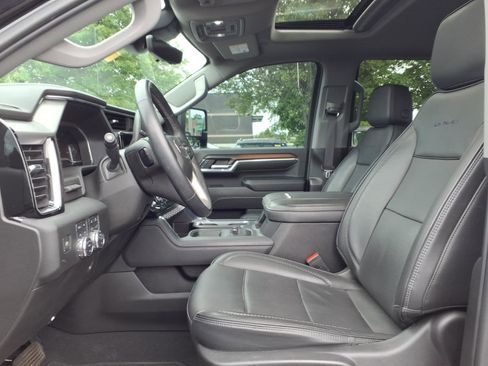 Used 2024 GMC Sierra 2500 Denali w/ Denali Reserve Package AWD/4WD image 24