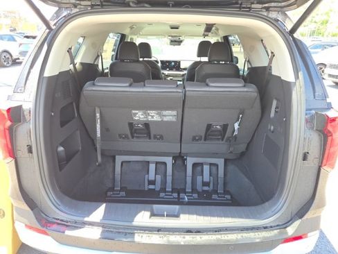 New 2026 Kia Carnival EX FWD image 10