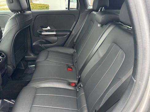 Used 2021 Mercedes-Benz GLA 250 4MATIC image 14