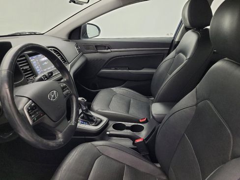 Used 2017 Hyundai Elantra Limited FWD image 17