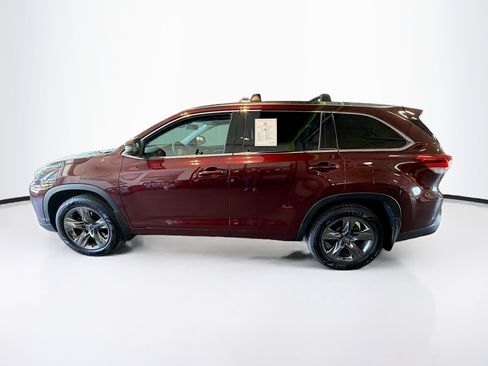 Used 2018 Toyota Highlander Limited Platinum AWD/4WD image 4