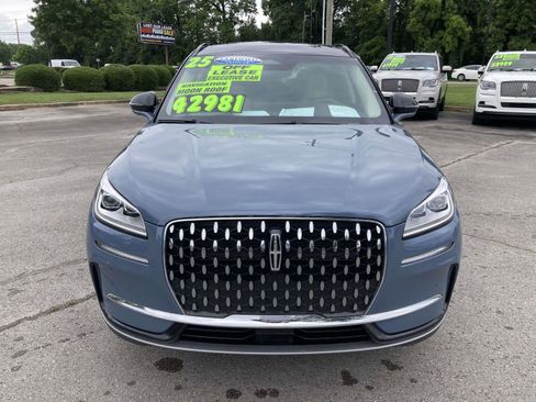 Certified 2025 Lincoln Corsair Reserve w/ Towing Package FWD image 12